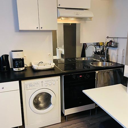 Comfortable Studio In Клиши Екстериор снимка