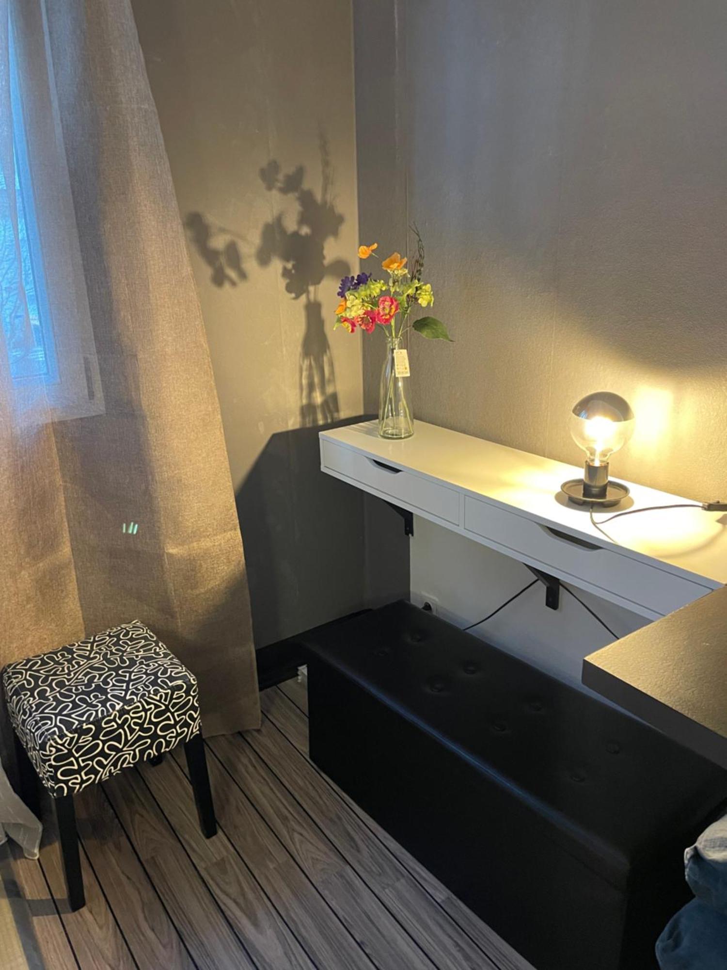Comfortable Studio In Клиши Екстериор снимка